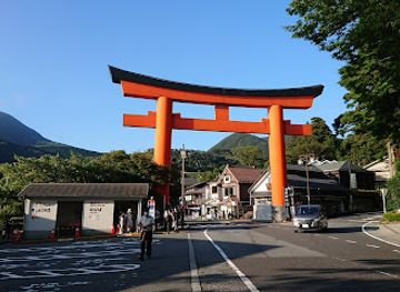 japan/kai/landmark/hakone-shrine-1st-torii-gate