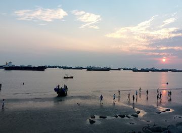 bangladesh/chittagong/landmark/patenga-sea-beach-chittagong
