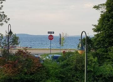 michigan/traverse-city/landmark/grand-traverse-distillery-tasting-room