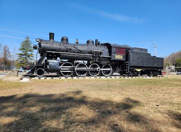 canada/haliburton-highlands/landmark/haliburton-village-sign