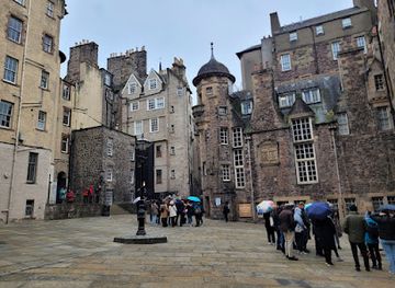 united-kingdom/edinburgh/attraction/gladstone-s-land