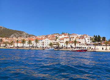 croatia/hvar/landmark/harbour-of-hvar