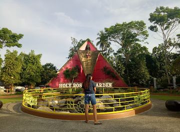 philippines/davao-city/landmark/largest-rosary-in-the-world