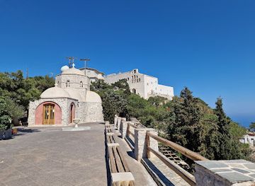 greece/pyrgos/landmark/agios-war-memorial