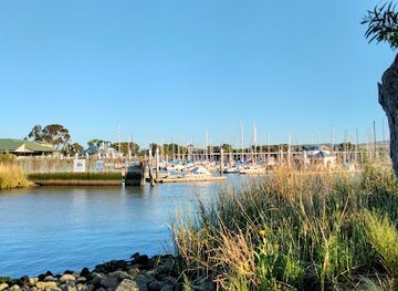 california/antioch/landmark/antioch-marina-harbor