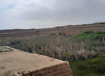 peru/trujillo/huanchaco/landmark/ceremonial-plaza