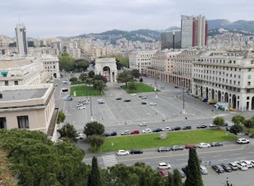 italy/genoa/landmark/vascello-neptune