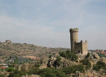spain/madrid/landmark/watchtower-of-torrelodones
