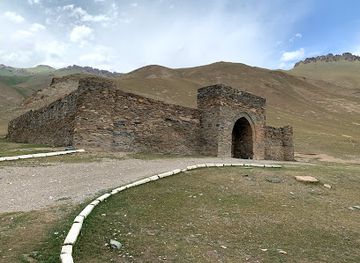 kyrgyzstan/jalal-abad/landmark/tash-rabat