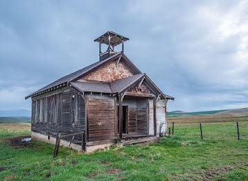 oregon/wasco-county/landmark/douglas-hollow-schoolhouse