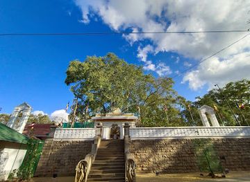 sri-lanka/anuradhapura/landmark/jaya-sri-maha-bodhi