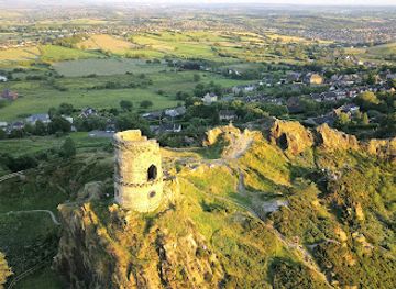 united-kingdom/cheshire/attraction/national-trust-mow-cop-castle-2
