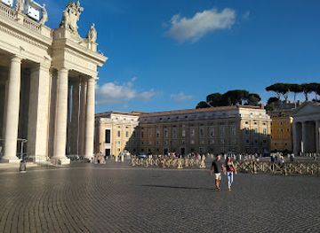 vatican-city/vatican-museums/landmark/parking-trionfale-market-vatican-museums