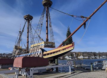 connecticut/mystic-seaport/landmark/mystic-seaport-gift-shop