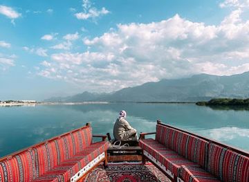 united-arab-emirates/al-hajar-al-gharbi-mountains/landmark/suwaidi-pearls