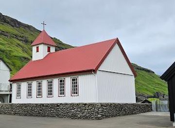 faroe-islands/hvalvik/landmark/tjornuvik-cemetery