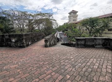 philippines/manila/intramuros/landmark/intramuros-walls