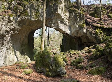 germany/franconia/landmark/schonsteinhohle