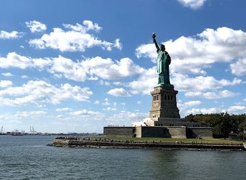 new-york/new-york-metropolitan-area/landmark/ellis-island