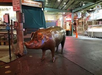 washington/lynnwood/landmark/rachel-the-piggy-bank