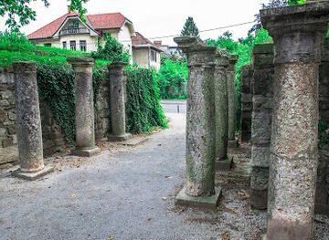 slovenia/carinthia/landmark/emona-roman-southern-city-gate