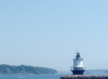 maine/south-portland/landmark/spring-point-shoreway
