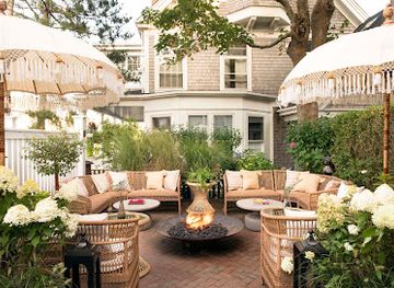 massachusetts/nantucket/landmark/life-house-nantucket