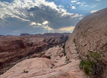 utah/moab/landmark/base-jump-moab