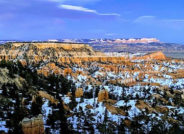utah/bryce-canyon-city/landmark/cowboy-ranch-house-bar-restaurant