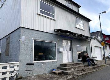 faroe-islands/vagar/landmark/cafe-zorva