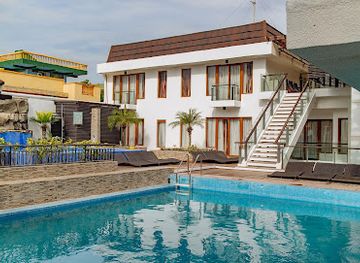 philippines/boracay/station-3/landmark/crown-regency-beach-resort