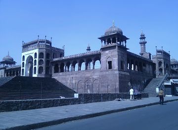 india/bhopal/landmark/moti-masjid