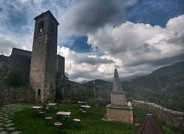 italy/lunigiana/landmark/castello-di-castiglione-del-terziere