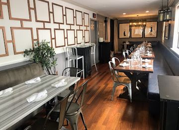 connecticut/greenwich/landmark/famous-greek-kitchen