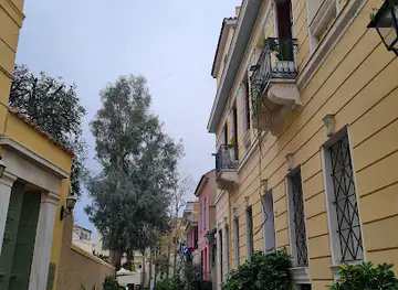 Las escaleras de Mnisikleous