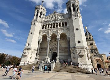 france/lyon/fourviere/landmark/parc-des-hauteurs