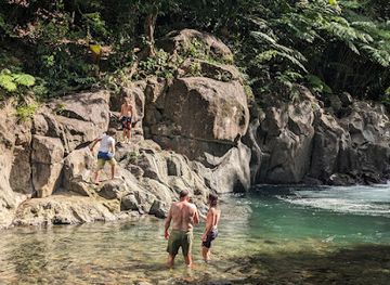 dominica/hampstead-beach/landmark/chaudiere-pool