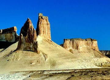 kazakhstan/mangystau-peninsula/landmark/urochishche-bozzhyra