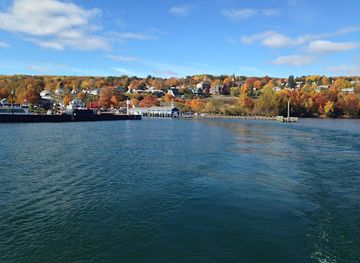 wisconsin/bayfield/landmark/bayfield-chamber-visitor-bureau