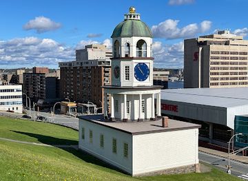 canada/halifax/quinpool-road/landmark/old-town-clock