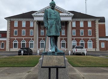 west-virginia/huntington/landmark/collis-p-huntington-statue