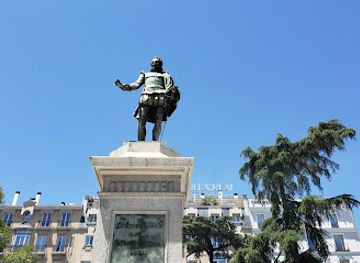 spain/castile-la-mancha/landmark/statue-of-miguel-de-cervantes