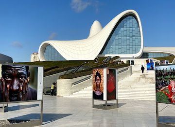 azerbaijan/ali-bayramli/landmark/haydar-aliyev-museum