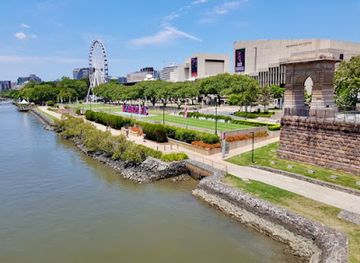 australia/brisbane/south-bank/landmark/south-brisbane-memorial-park