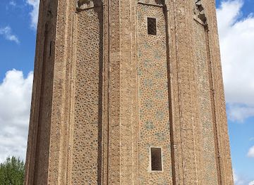 azerbaijan/ali-bayramli/landmark/momine-khatun-mausoleum