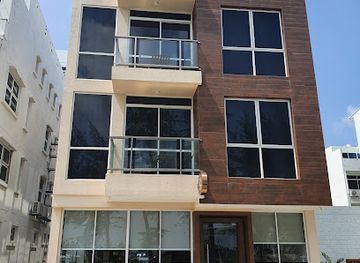 maldives/hulhumale-island/landmark/seasalter-maldives