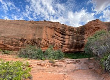 arizona/lake-powell/landmark/hanging-garden-trailhead