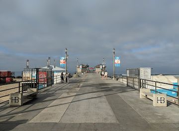 california/huntington-beach/huntington-beach-pier/landmark/huntington-beach-pier
