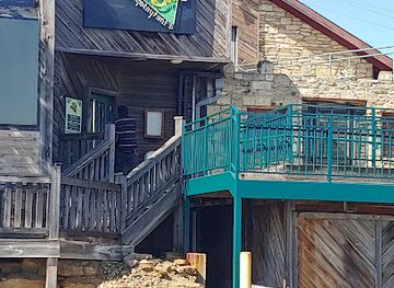 kansas/topeka/landmark/blind-tiger-brewery-restaurant