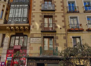 spain/madrid-community/landmark/casa-de-calderon-de-la-barca
